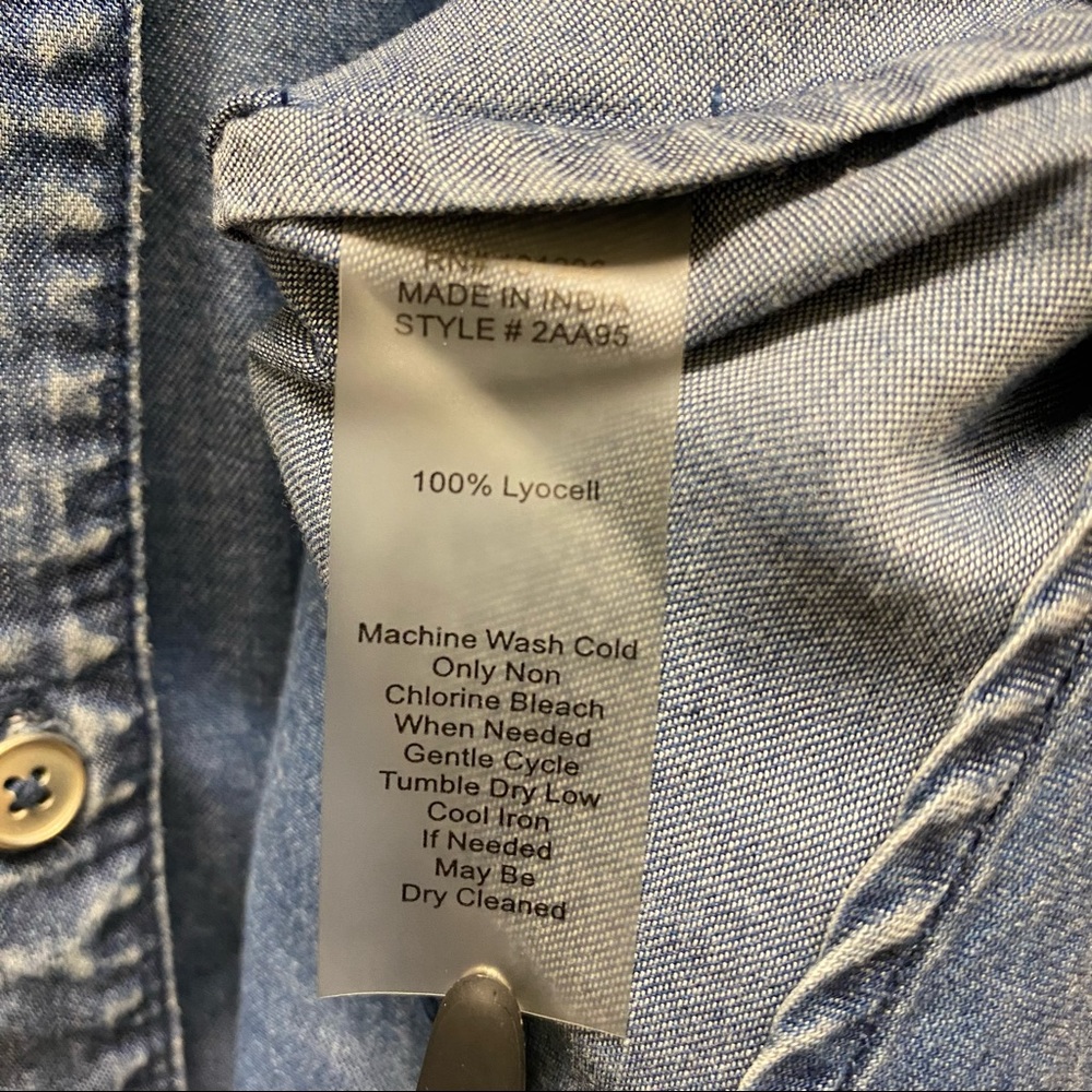 Soft Surroundings Roll Tab Button Up Chambray Shi… - image 4